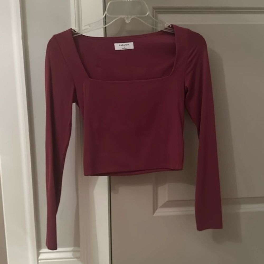 NWOT Aritzia Babaton Contour Squareneck Long Sleeve Top